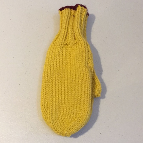 3 Pairs Hand Knit Mittens & Kombi Mitt Clips Kids Children's - Picture 5 of 16